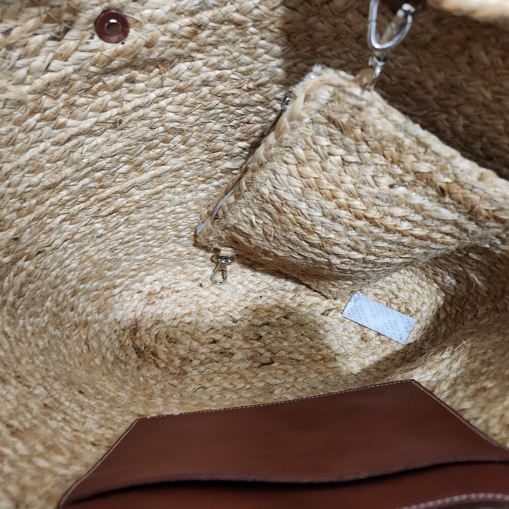 SUMMER SALE $14 LIMITED TIMEHAUTE HIPPE Woven Bag Drop - Picture 5 of 6
